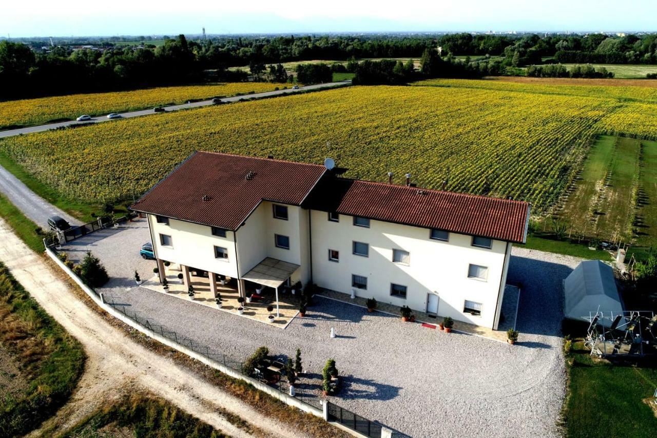 Al Cavaliere Vila Pordenone Exterior foto